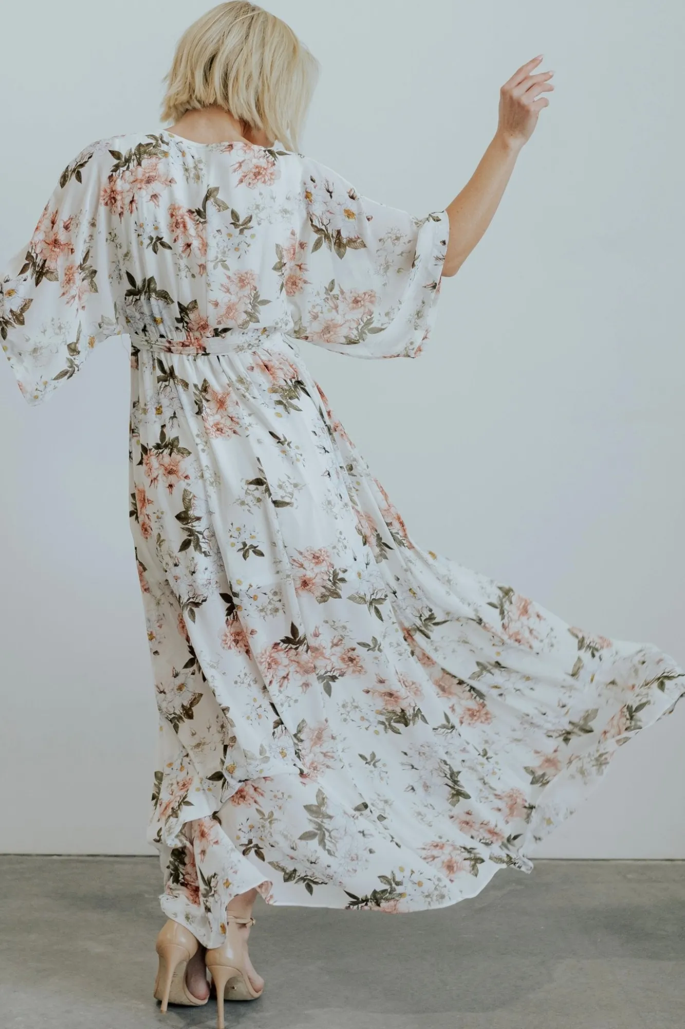 Baltic Born Kia Kimono Maxi Dress | White Floral