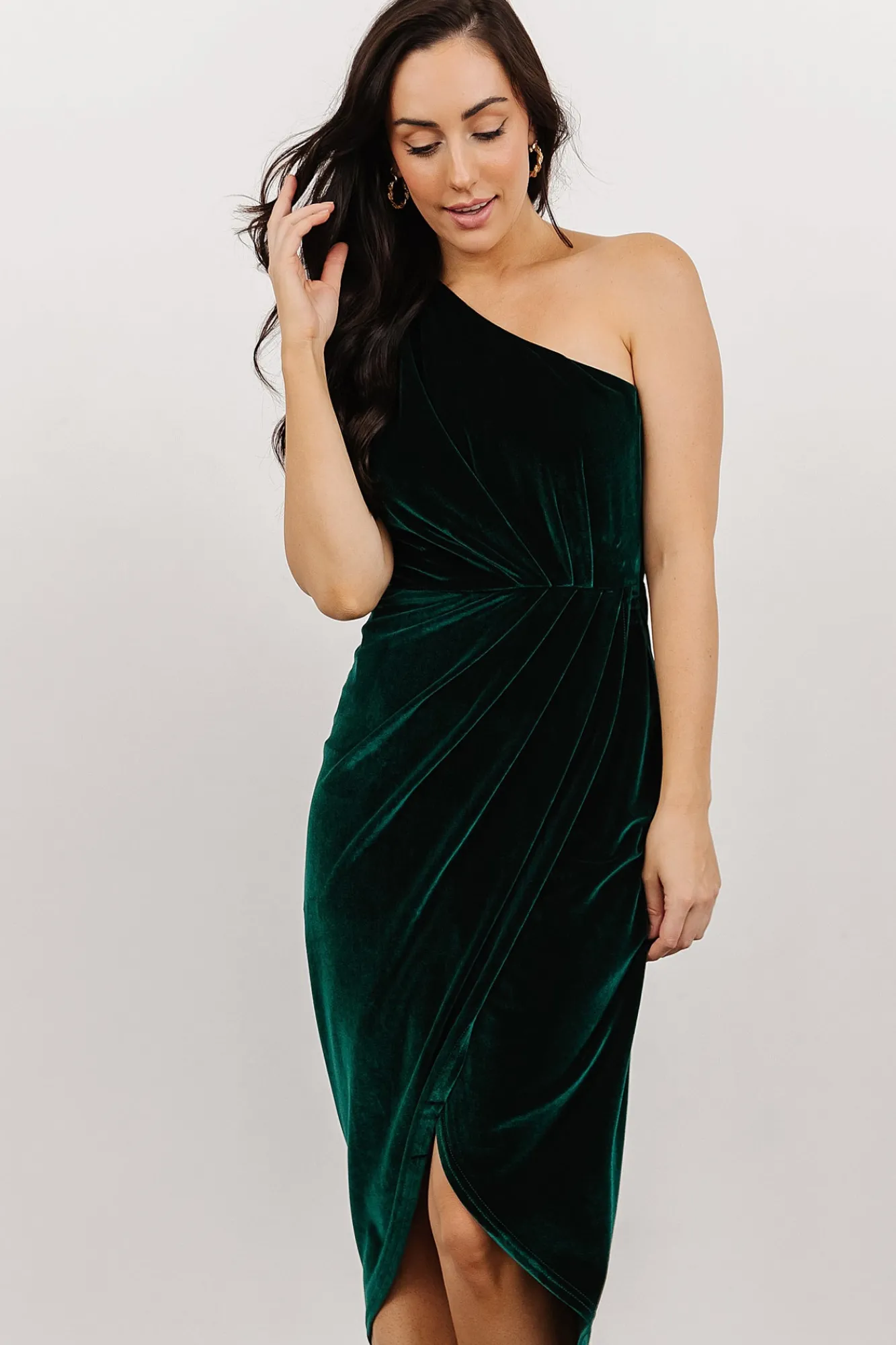 Baltic Born Kourtney Velvet One Shoulder Midi Dress |