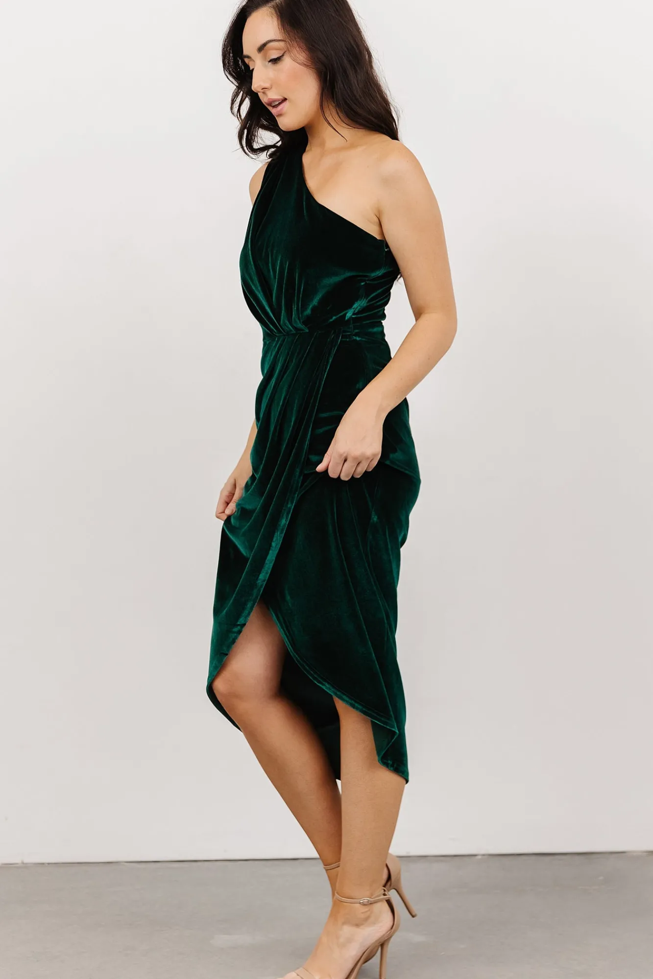 Baltic Born Kourtney Velvet One Shoulder Midi Dress |